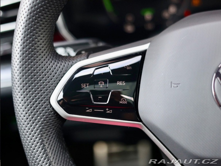 Volkswagen Touareg R-line, 3.0 V6 TFSI E-Hy 2023