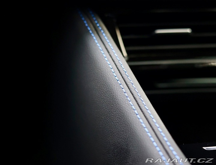 Volkswagen Touareg R-line, 3.0 V6 TFSI E-Hy 2023