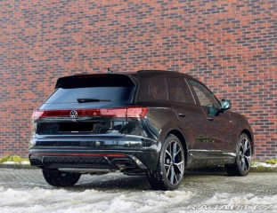 Volkswagen Touareg R-line, 3.0 V6 TFSI E-Hy 2023