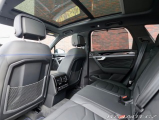 Volkswagen Touareg R-line, 3.0 V6 TFSI E-Hy 2023