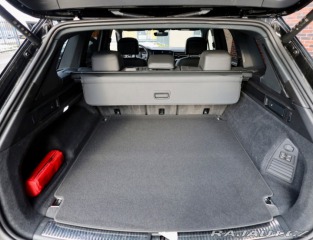 Volkswagen Touareg R-line, 3.0 V6 TFSI E-Hy 2023