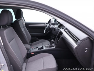 Volkswagen Passat 2,0 TDI 110kW DSG LED DPH 2022