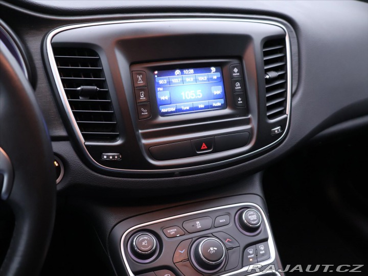 Chrysler Ostatní modely 200 2,4 MultiAir 135kW Automa 2015