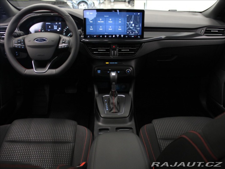 Ford Focus 1,0 115kW ST PANO. Akční 2023