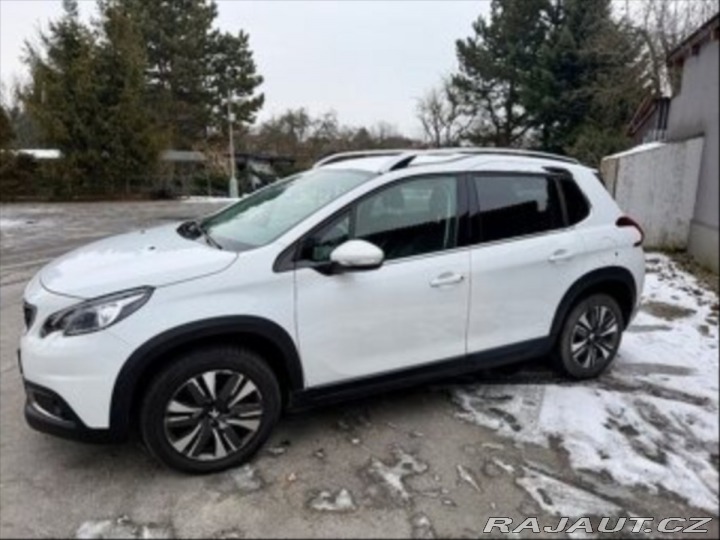 Peugeot 2008 1,2 1800