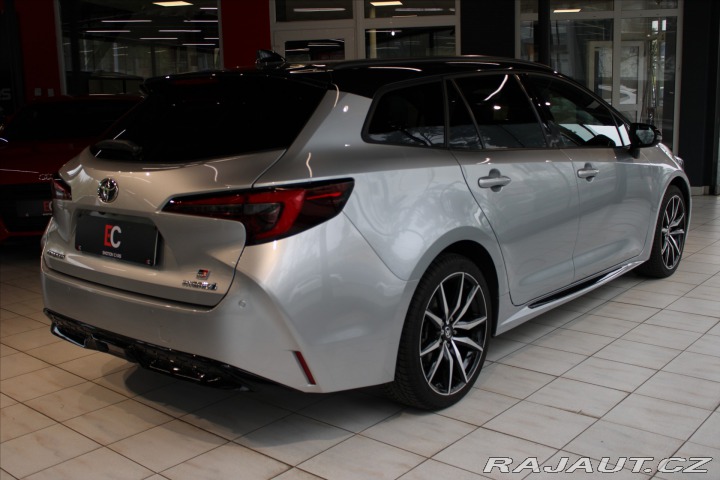 Toyota Corolla Hybrid e-CVT GR Sport Tou 2024