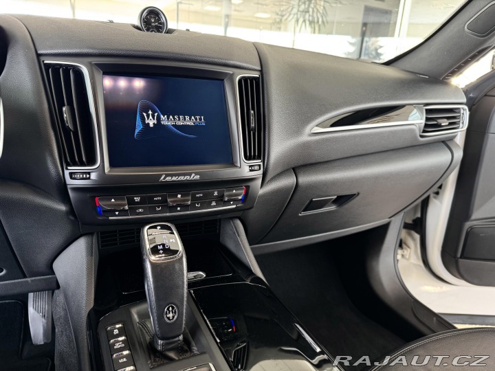 Maserati Levante 3,0V6 Q4 257kW*REZERVACE! 2019