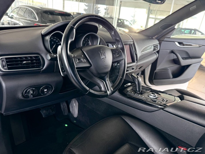 Maserati Levante 3,0V6 Q4 257kW*REZERVACE! 2019