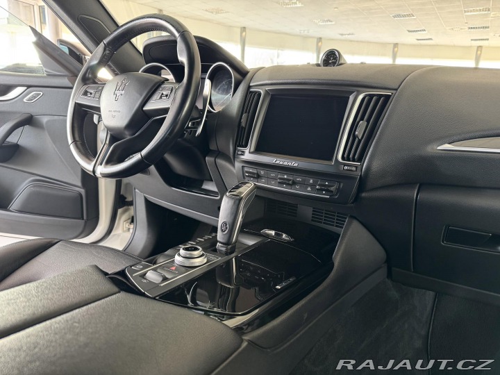 Maserati Levante 3,0V6 Q4 257kW*REZERVACE! 2019