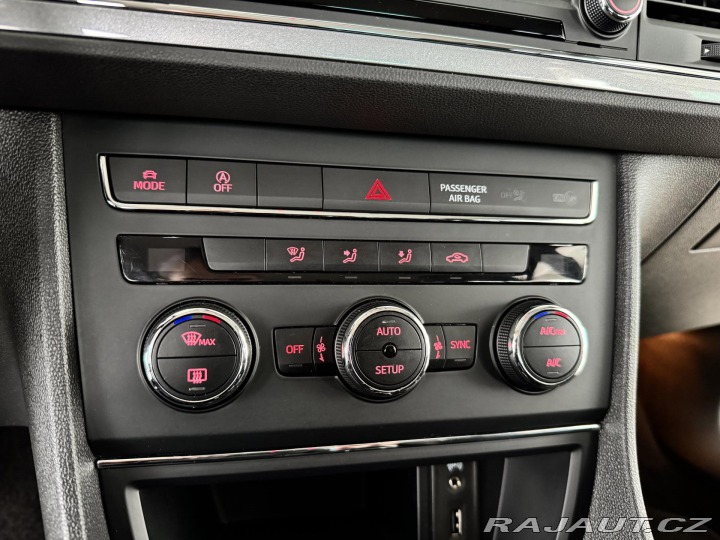 Seat Leon 2,0TDI FR*FullLED*Navi*Ků 2016