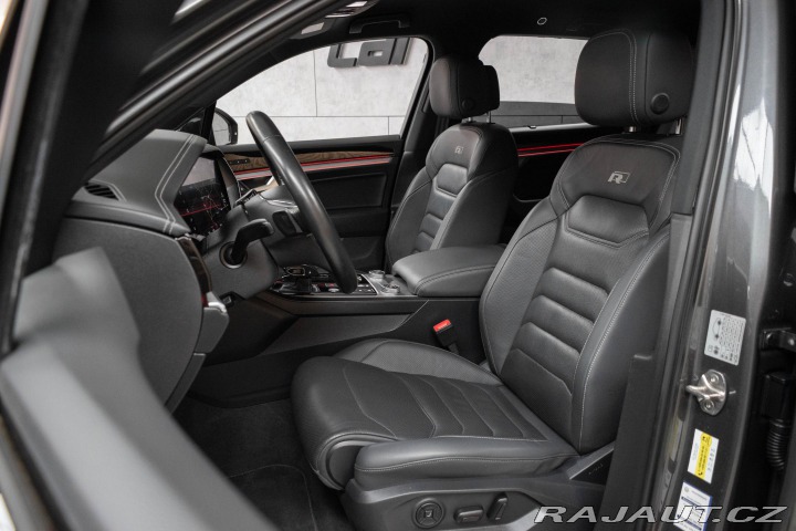 Volkswagen Touareg 3.0 TDI R-LINE*REZERVACE* 2020