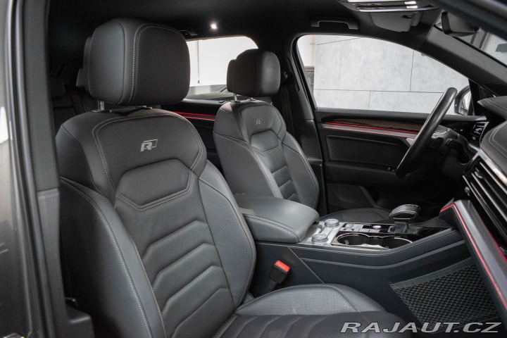 Volkswagen Touareg 3.0 TDI R-LINE*TAŽNÉ*AIR* 2020