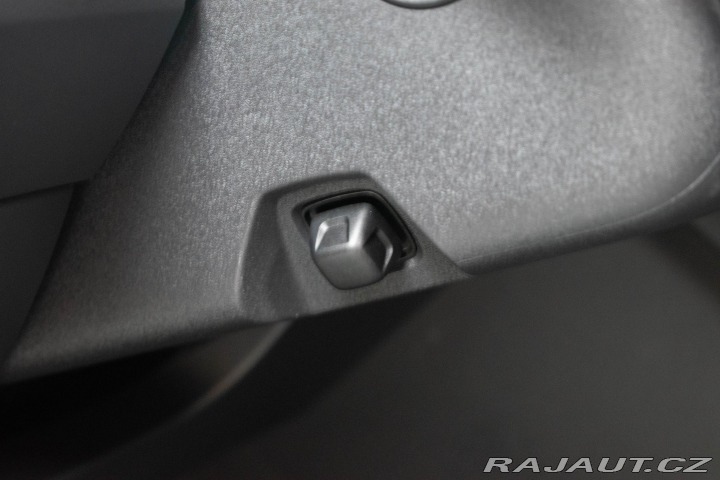 Volkswagen Touareg 3.0 TDI R-LINE*TAŽNÉ*AIR* 2020