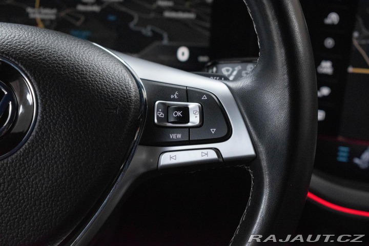 Volkswagen Touareg 3.0 TDI R-LINE*TAŽNÉ*AIR* 2020