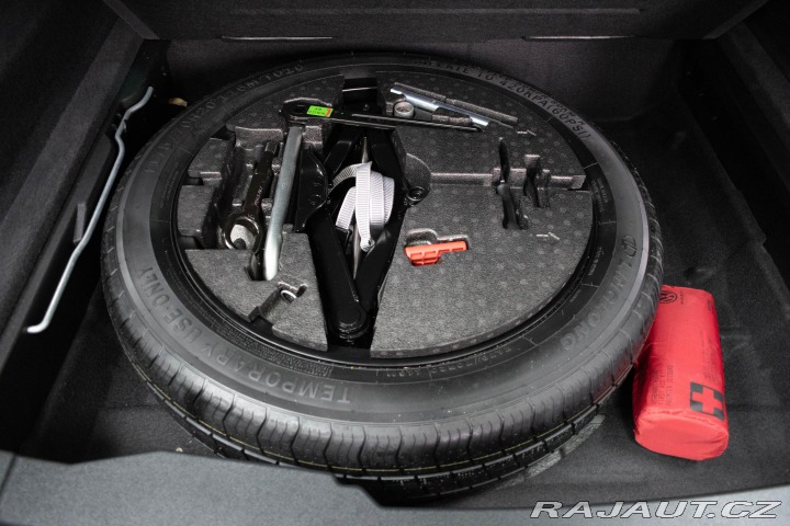 Volkswagen Touareg 3.0 TDI R-LINE*TAŽNÉ*AIR* 2020