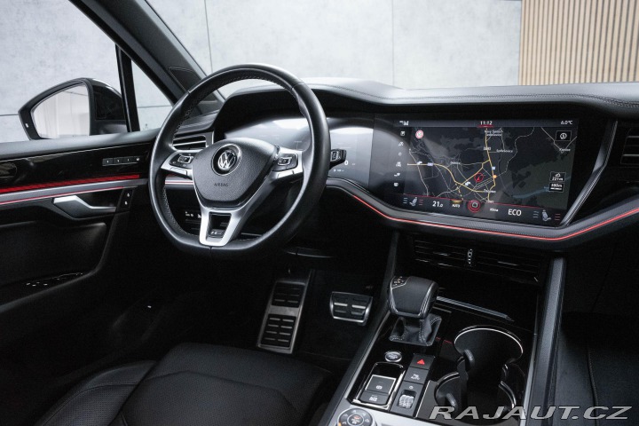 Volkswagen Touareg 3.0 TDI R-LINE*REZERVACE* 2020