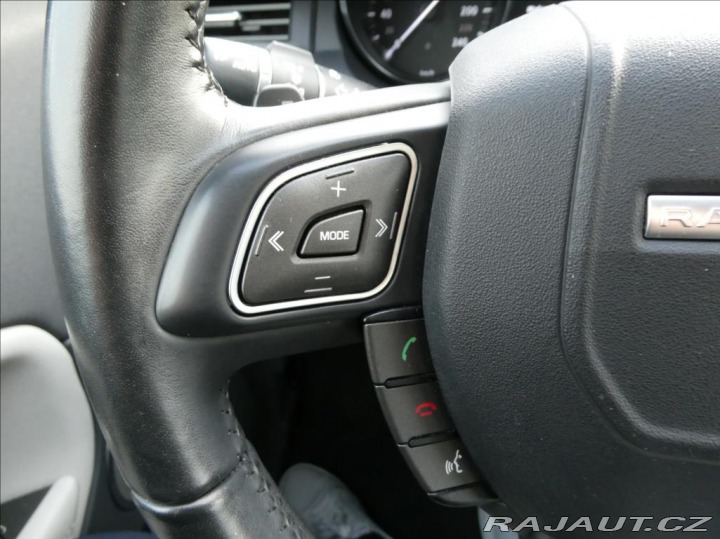 Land Rover Range Rover Evoque 2,0 TD4 SE, 1.Maj,ČR, aut 2016