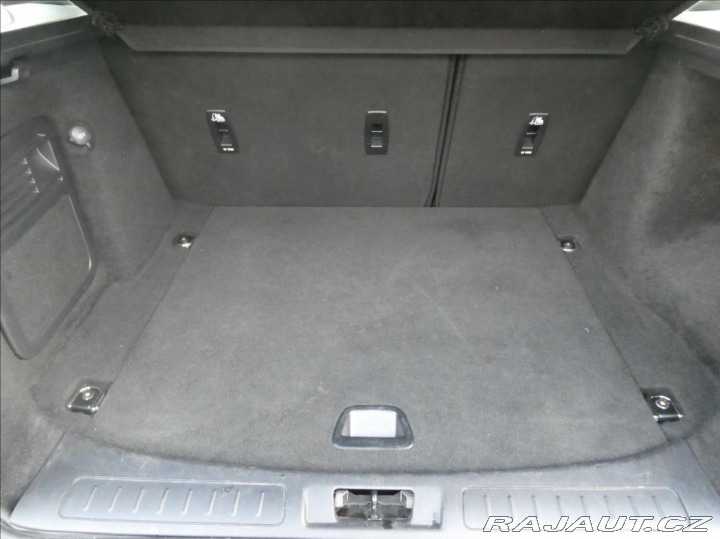 Land Rover Range Rover Evoque 2,0 TD4 SE, 1.Maj,ČR, aut 2016