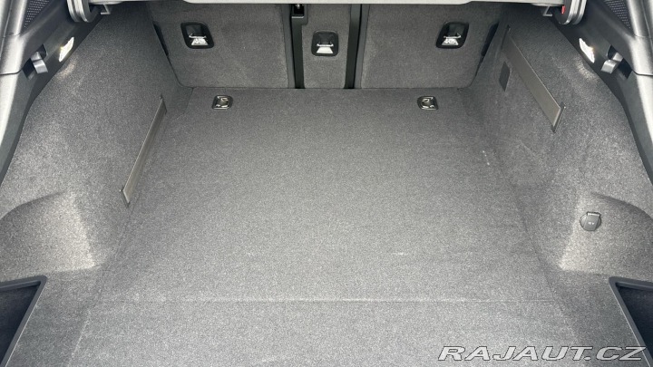 Porsche Taycan 4S Sport Tursimo 4S 2025