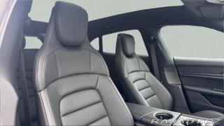 Porsche Taycan 4S Sport Tursimo 4S 2025