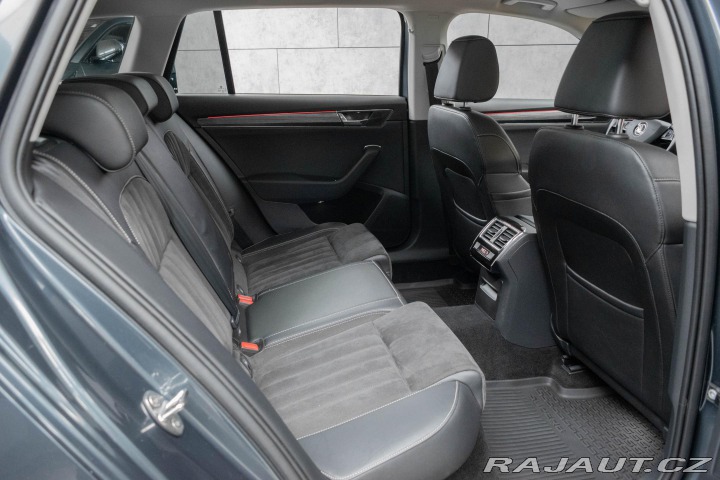 Škoda Superb 2.0 TDI 110 STYLE*DSG*PAN 2020