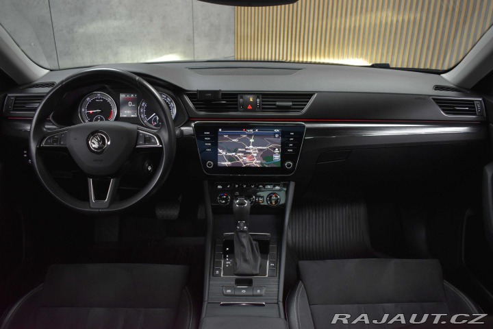 Škoda Superb 2.0 TDI 110 STYLE*DSG*PAN 2020
