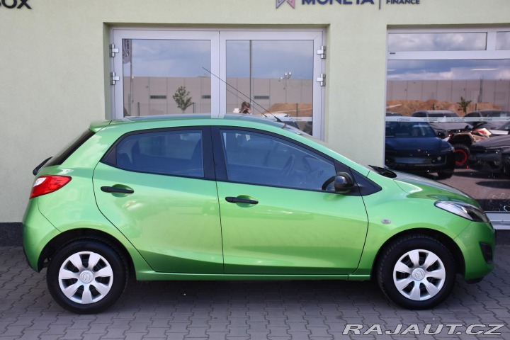 Mazda 2 1.4i 2011