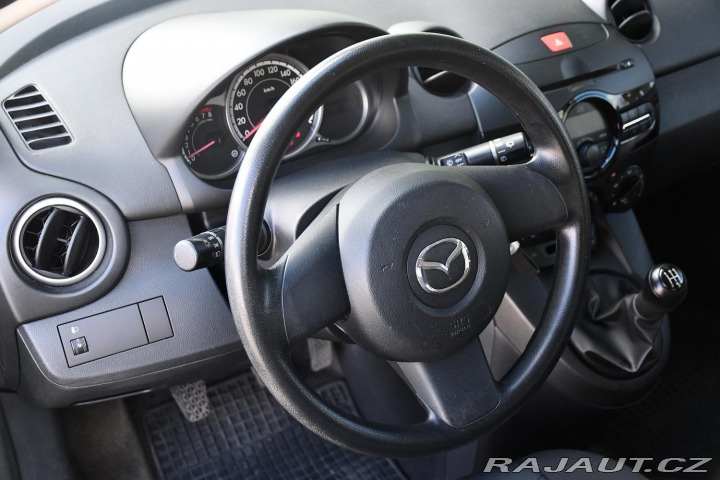Mazda 2 1.4i KLIMA 2011