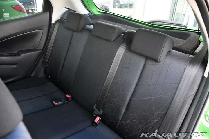 Mazda 2 1.4i 2011