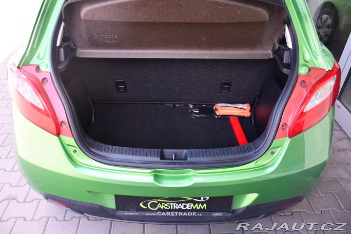 Mazda 2 1.4i 2011
