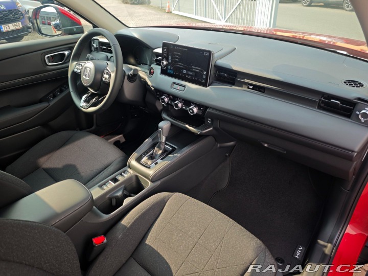 Honda HR-V 1.5 e:HEV Elegance Red SK 2025