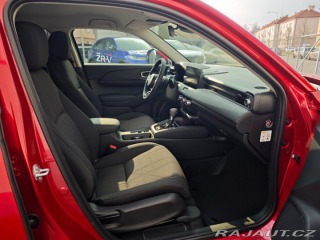 Honda HR-V 1.5 e:HEV Elegance Red SK 2025