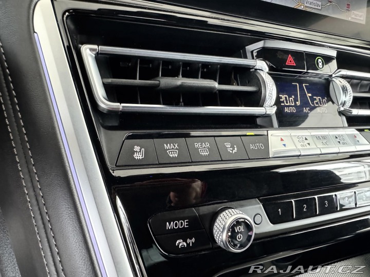 BMW 8 M850i xDrive*MaxVýbava*B& 2019