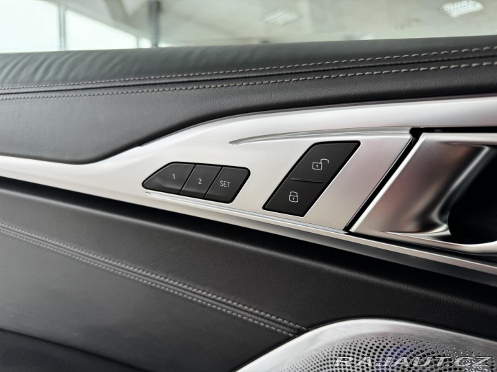 BMW 8 M850i xDrive*REZERVACE! 2019