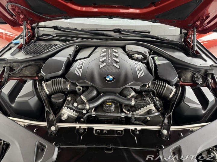 BMW 8 M850i xDrive*REZERVACE! 2019