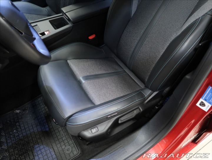 Peugeot 308 1,2 PT AT ALLURE NAVI KAM 2024