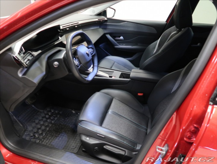 Peugeot 308 1,2 PT AT ALLURE NAVI KAM 2024