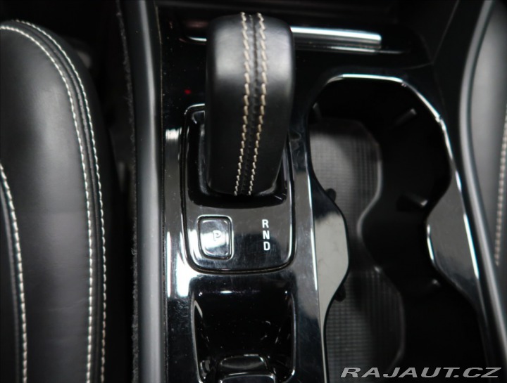 Volvo XC40 2,0 B4 AUT 2021