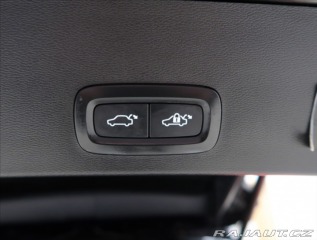 Volvo XC40 2,0 B4 AUT 2021