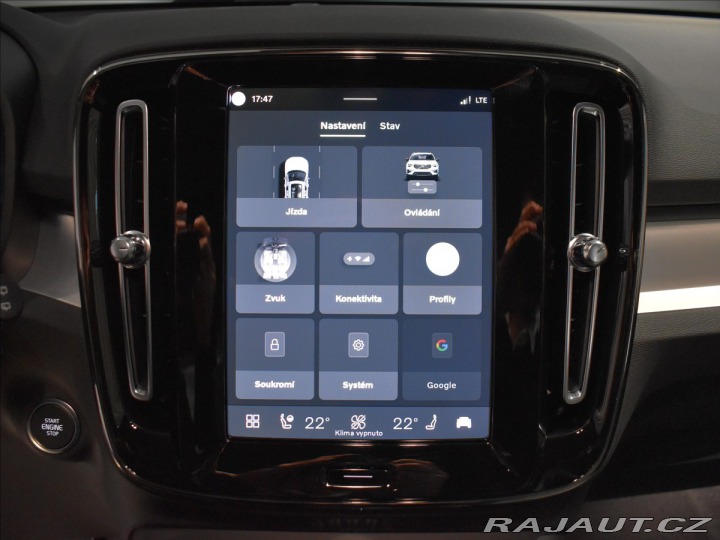 Volvo XC40 2,0 2,0 B3  Core 2025