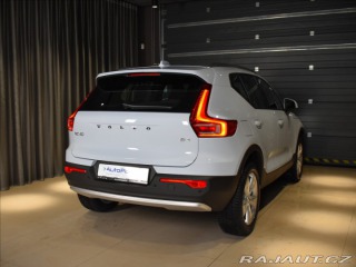 Volvo XC40 2,0 2,0 B3  Core 2025