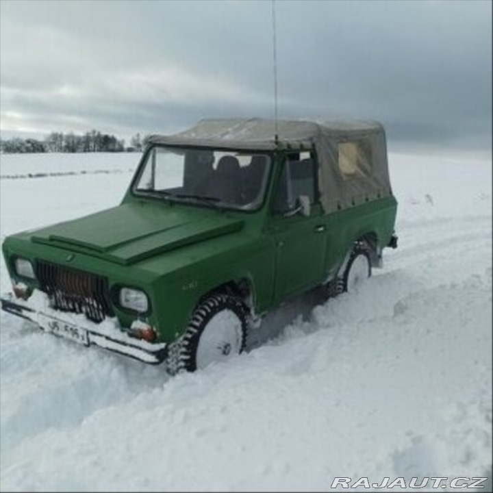 Ostatní značky Ostatní modely 2,5   Prodám aro 240 1800