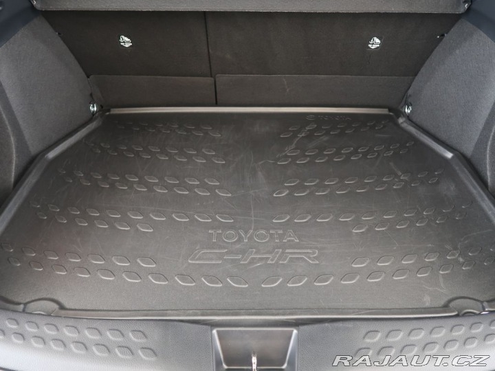 Toyota C-HR 1.8Hybrid,CZ,1Maj,Comfort 2023