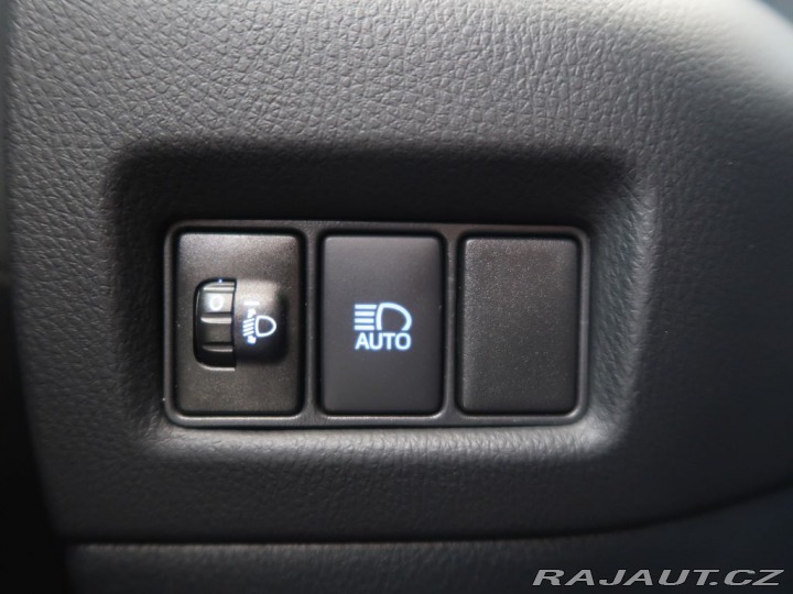 Toyota C-HR 1.8Hybrid,CZ,1Maj,Comfort 2023