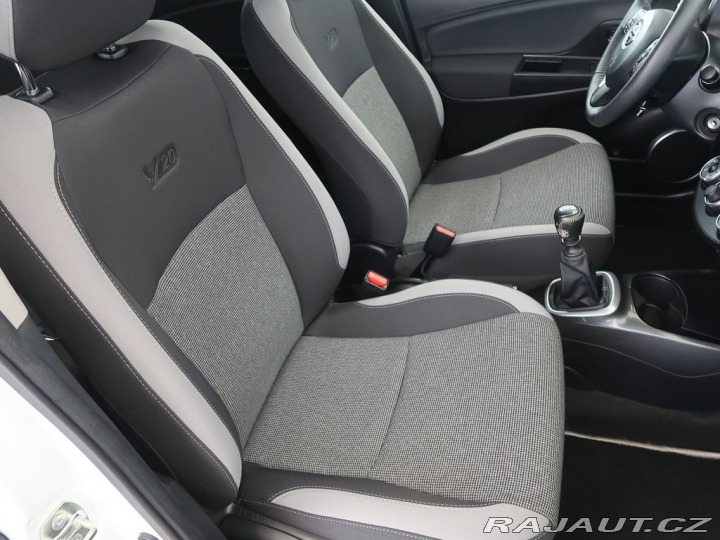 Toyota Yaris 1.5VVT-i,CZ,1Maj,Manuál,Y 2019