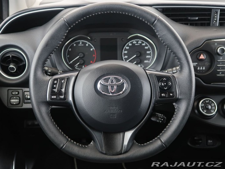 Toyota Yaris 1.5VVT-i,CZ,1Maj,Manuál,Y 2019