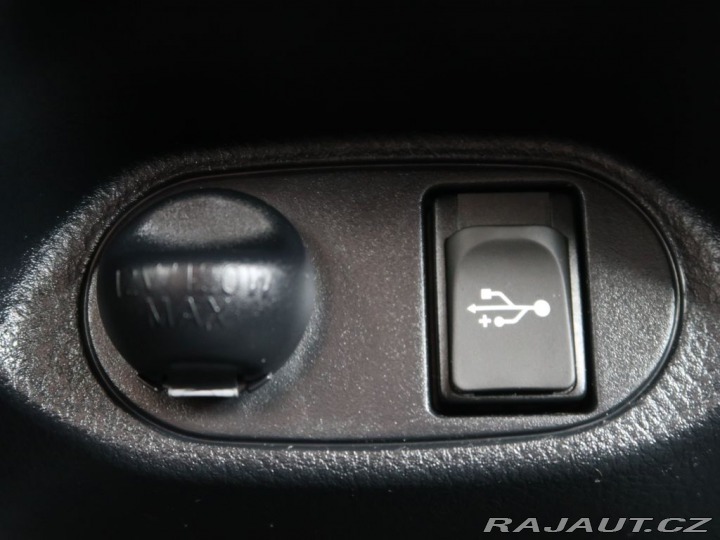 Toyota Yaris 1.5VVT-i,CZ,1Maj,Manuál,Y 2019