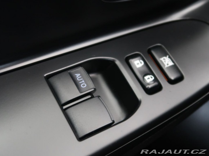 Toyota Yaris 1.5VVT-i,CZ,1Maj,Manuál,Y 2019