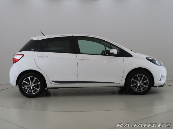 Toyota Yaris 1.5VVT-i,CZ,1Maj,Manuál,Y 2019