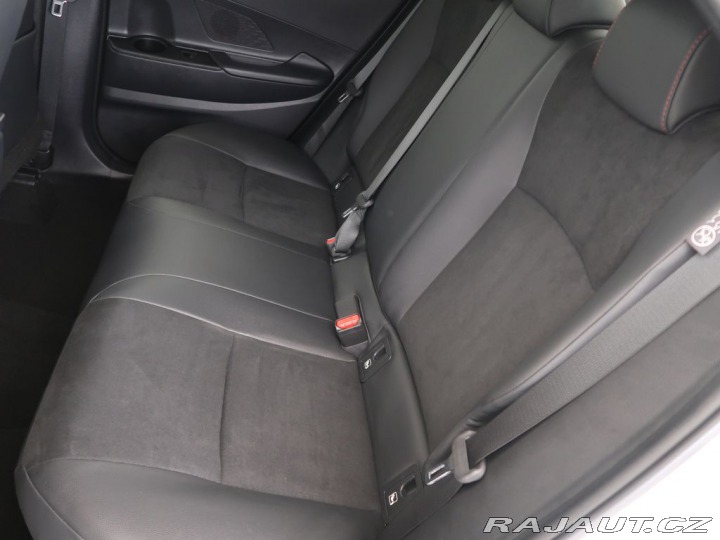 Toyota C-HR 2.0Hybrid,4x4,1Maj,CZ,GR 2024